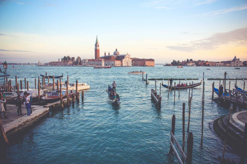 joshua-stannard-YXZnE1jFdFo-unsplash-1024x683